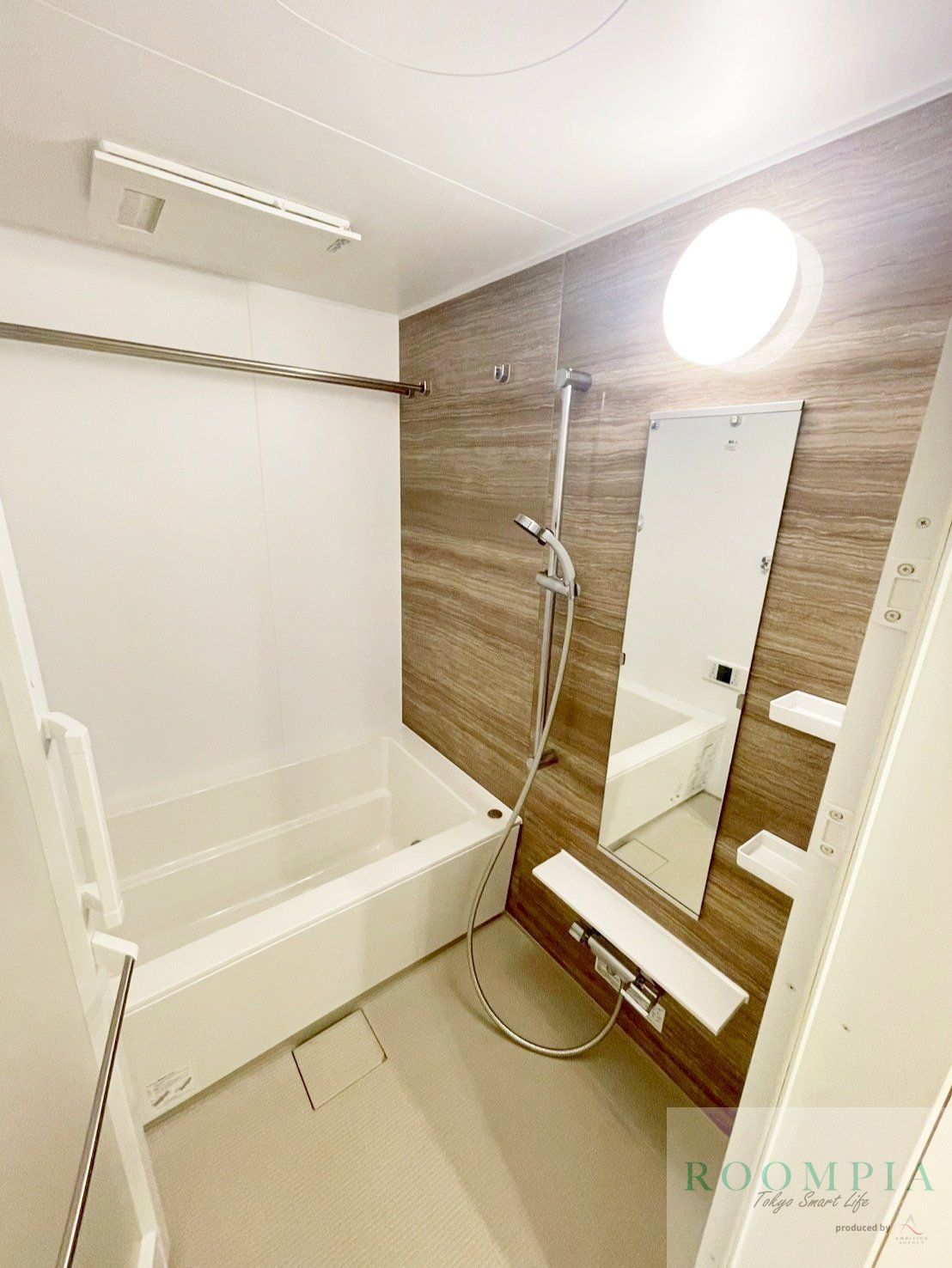 シャワールーム