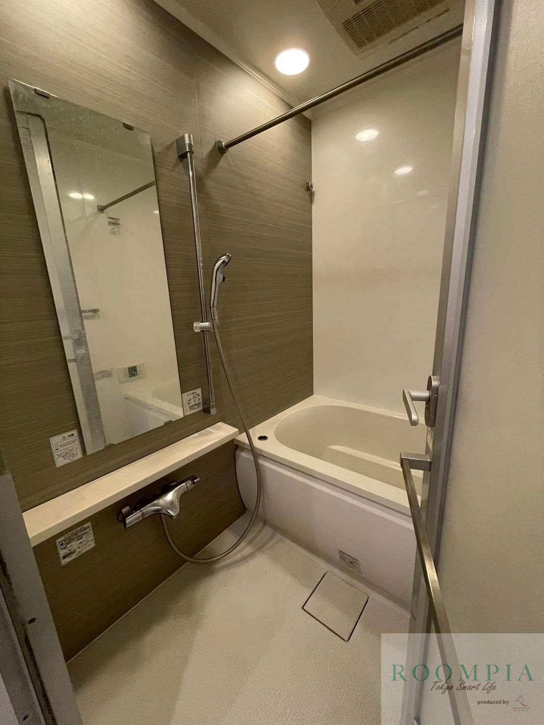 シャワールーム