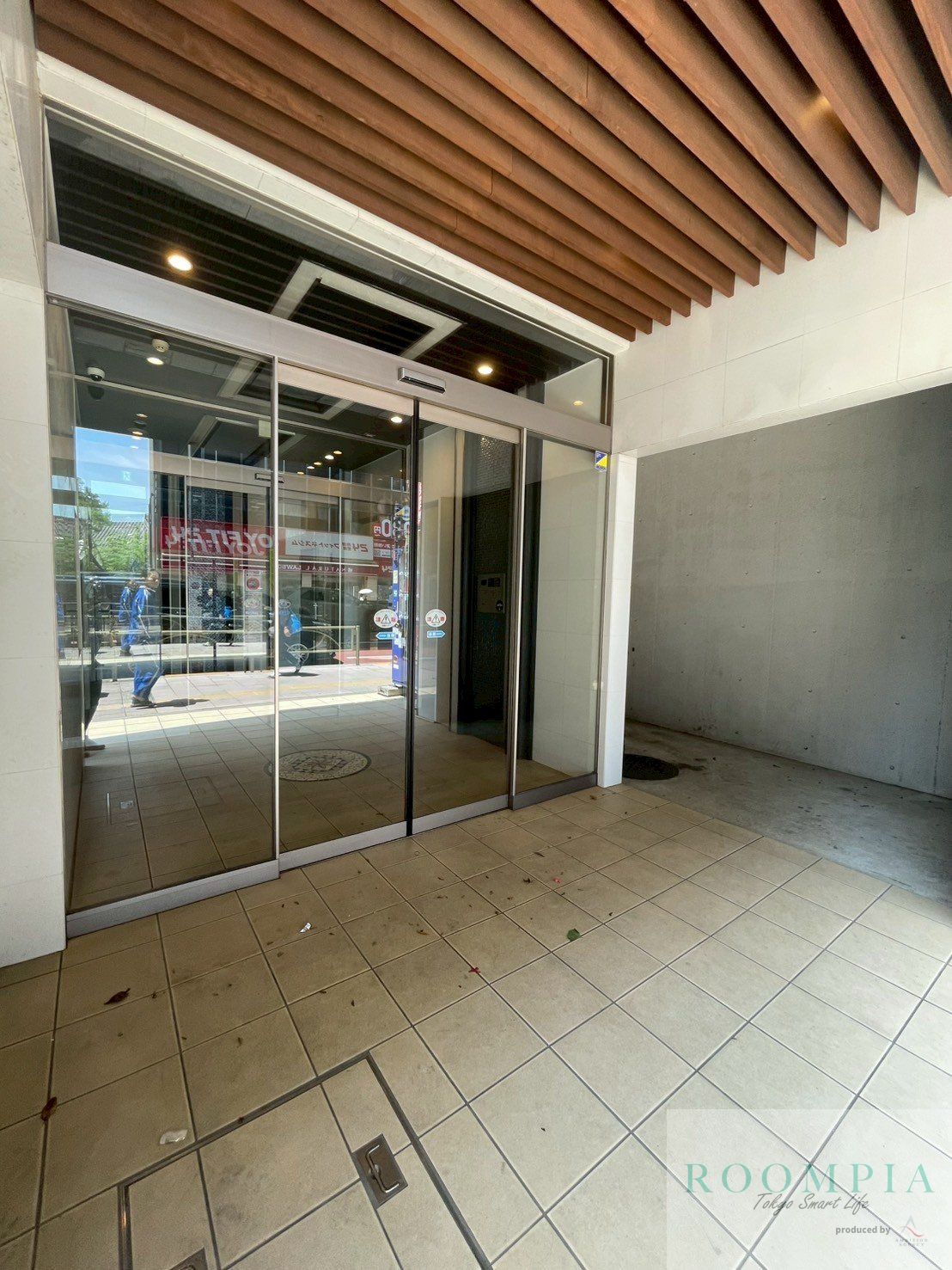 建物エントランス