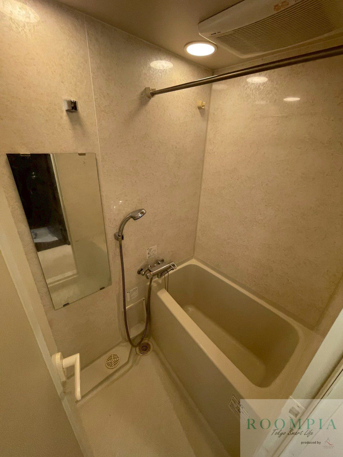 シャワールーム