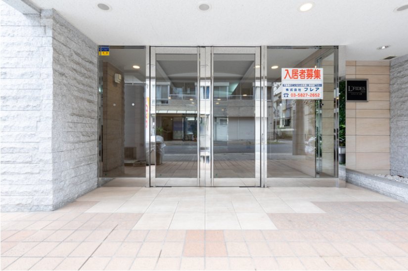 建物エントランス