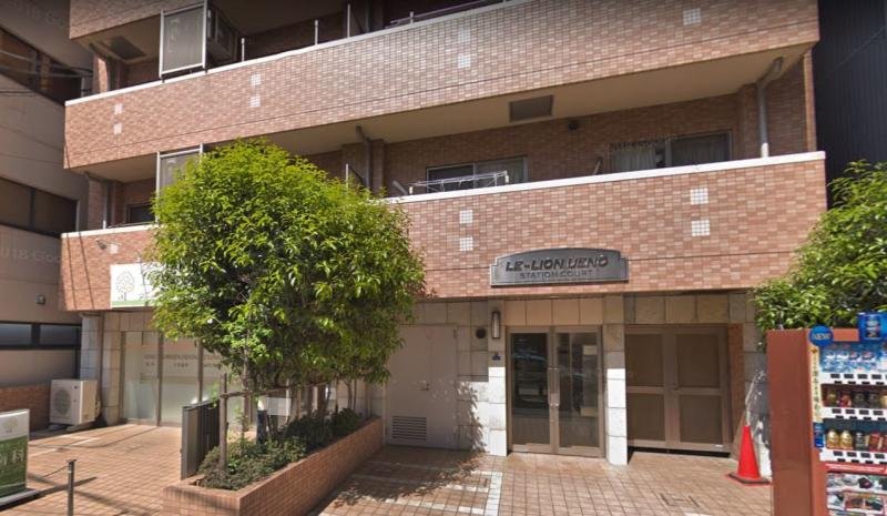 建物エントランス