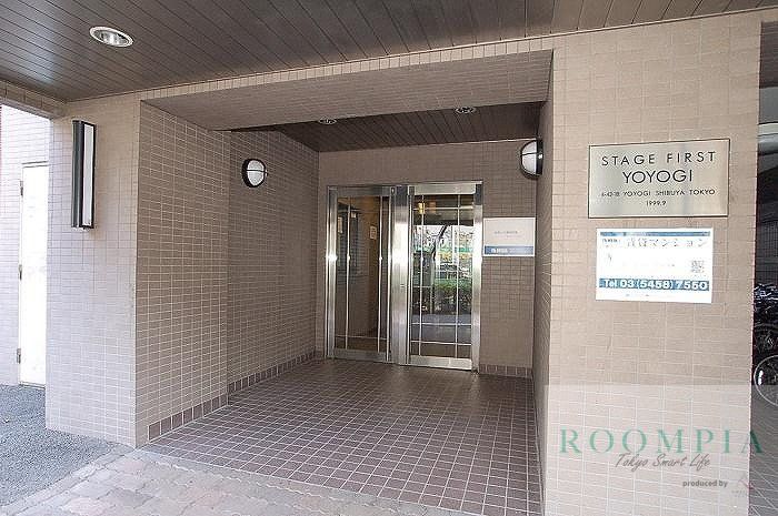 建物エントランス