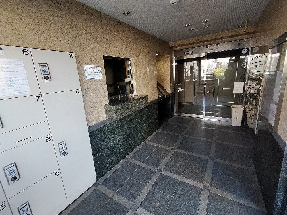 建物エントランス