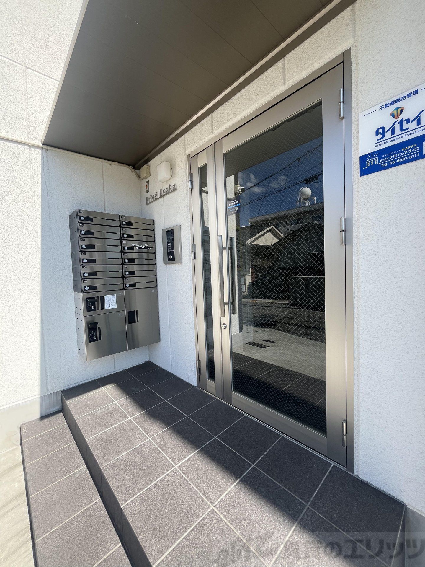 建物エントランス