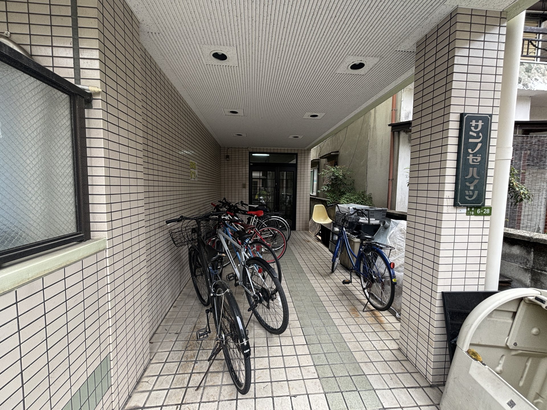 建物エントランス