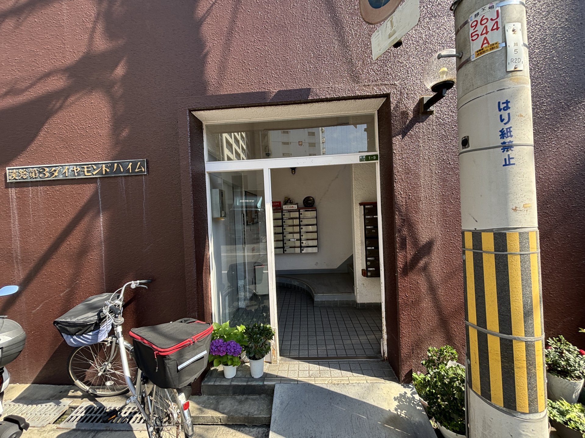 建物エントランス