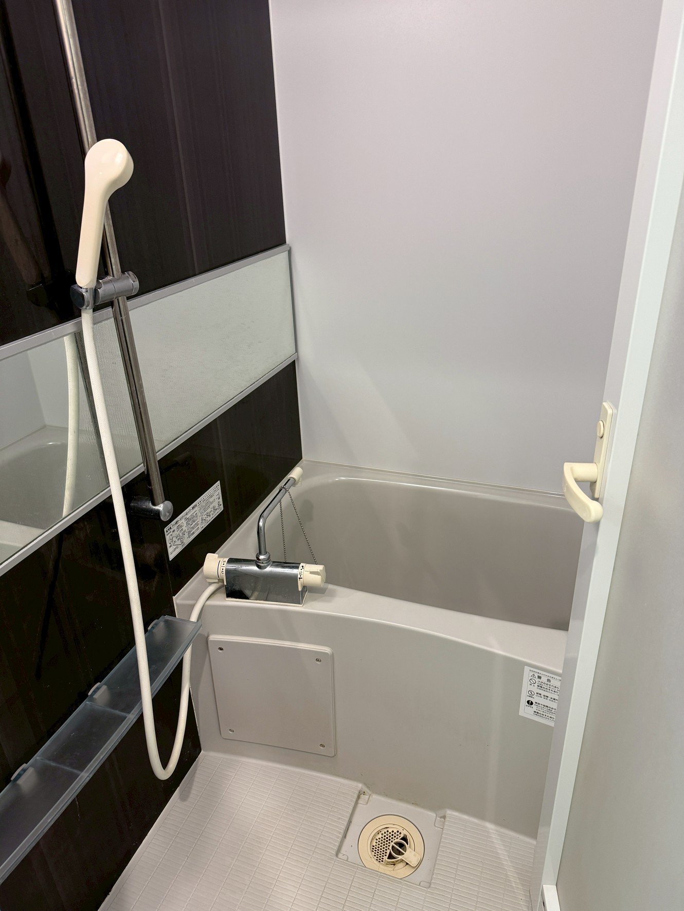 シャワールーム