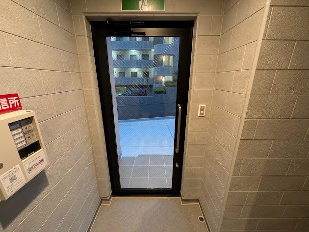 建物エントランス