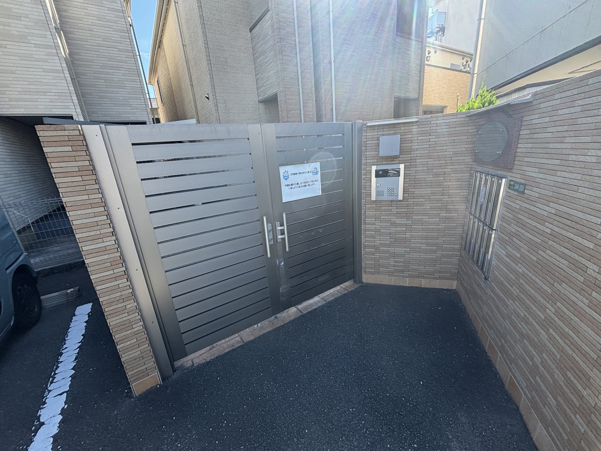 建物エントランス
