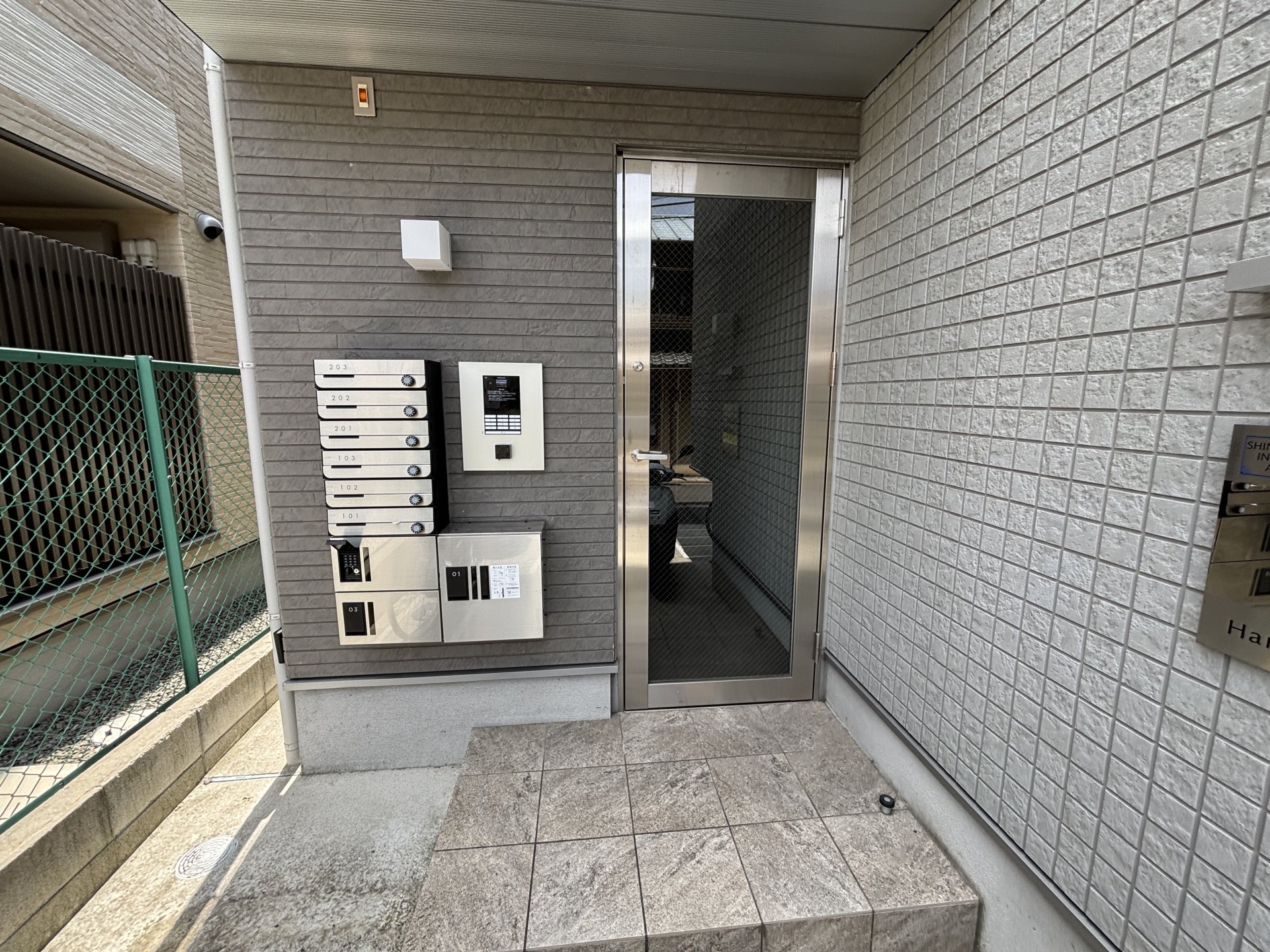 建物エントランス