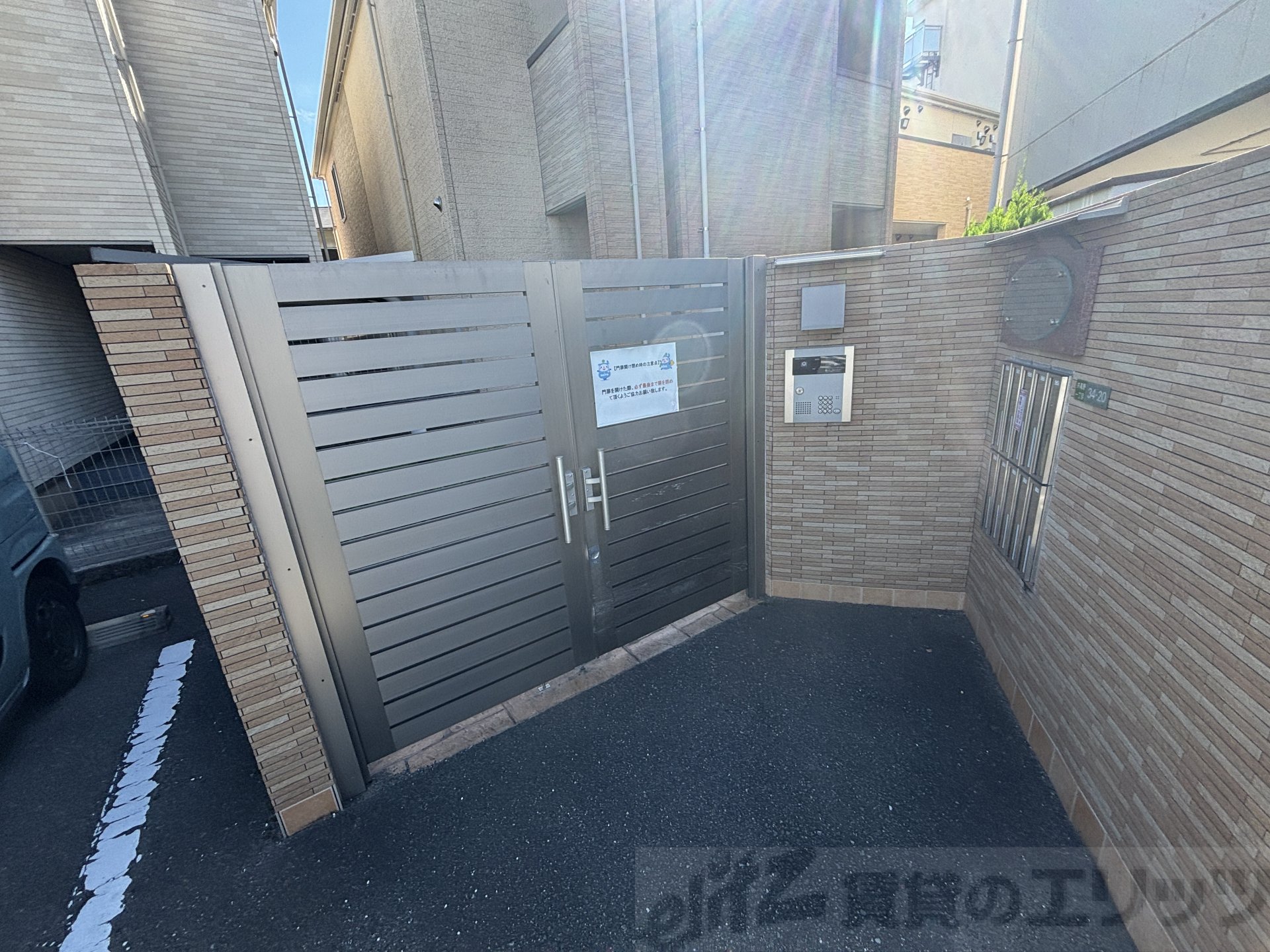 建物エントランス