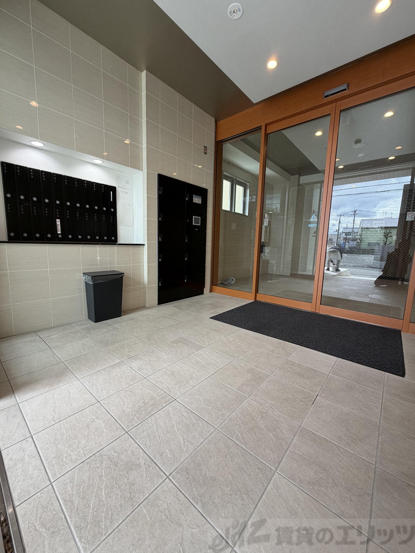 建物エントランス