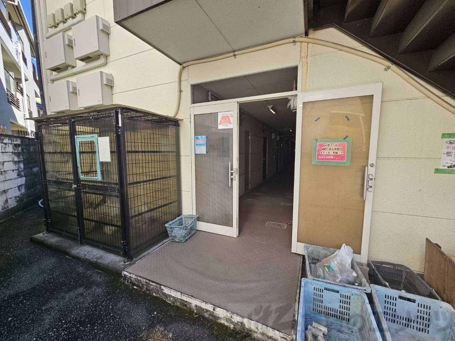 建物エントランス