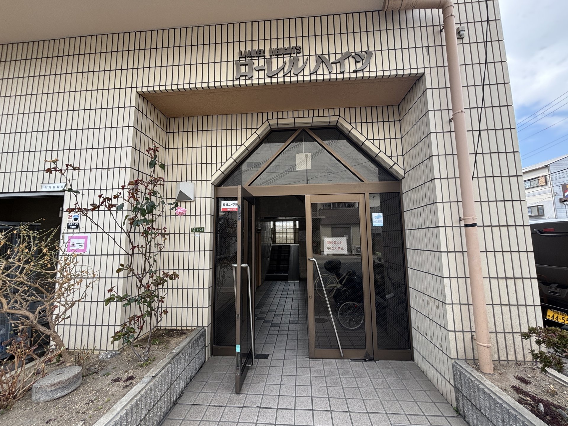 建物エントランス