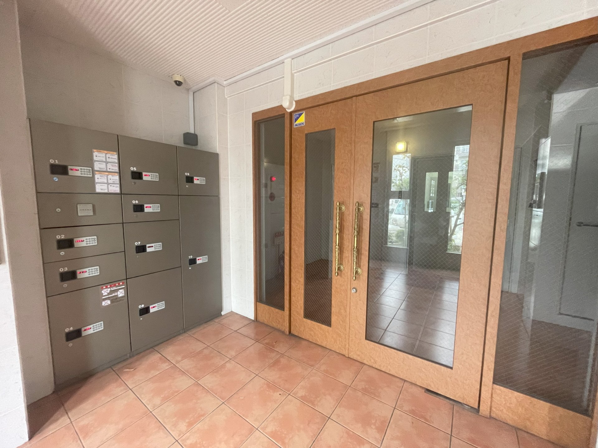 建物エントランス