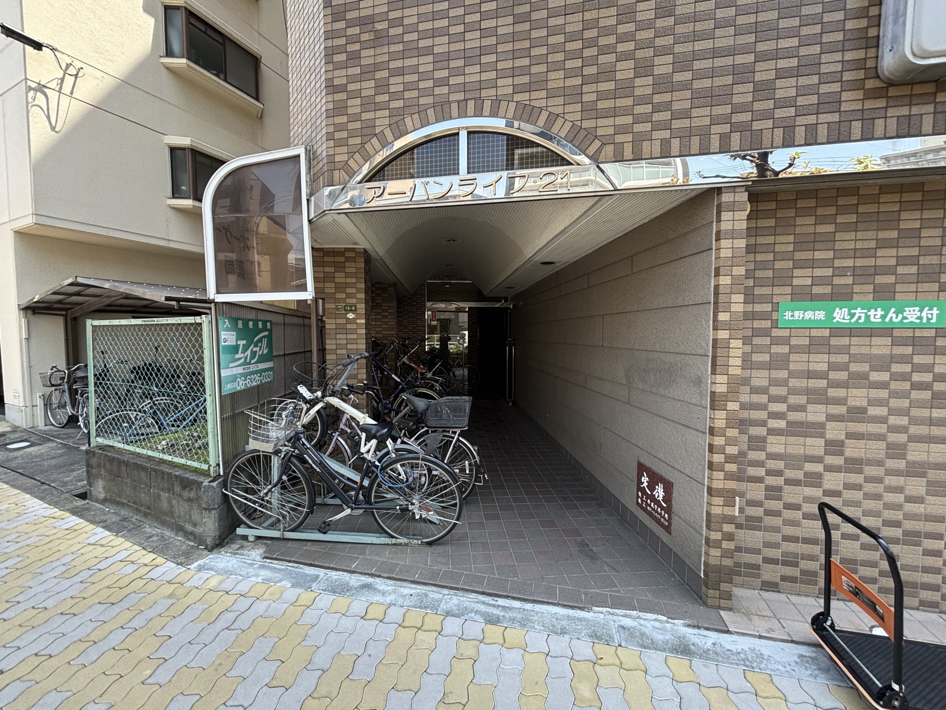 建物エントランス