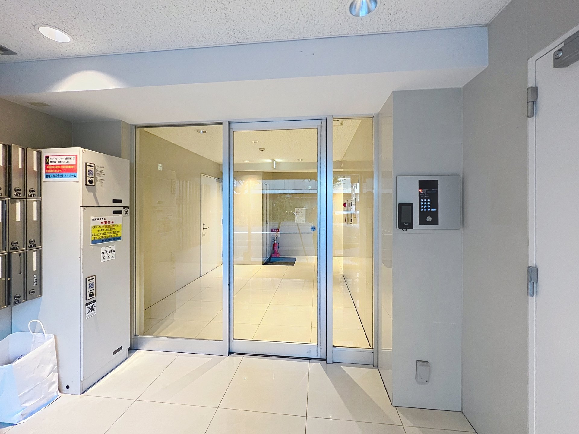 建物エントランス