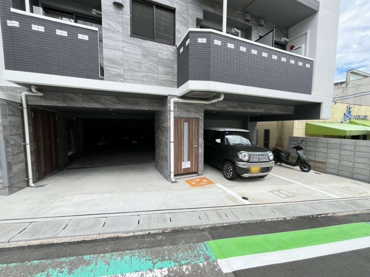駐車場