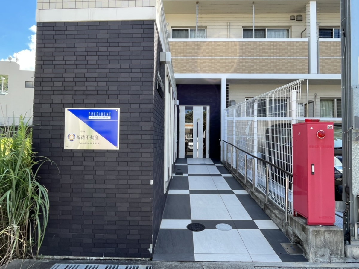 建物エントランス