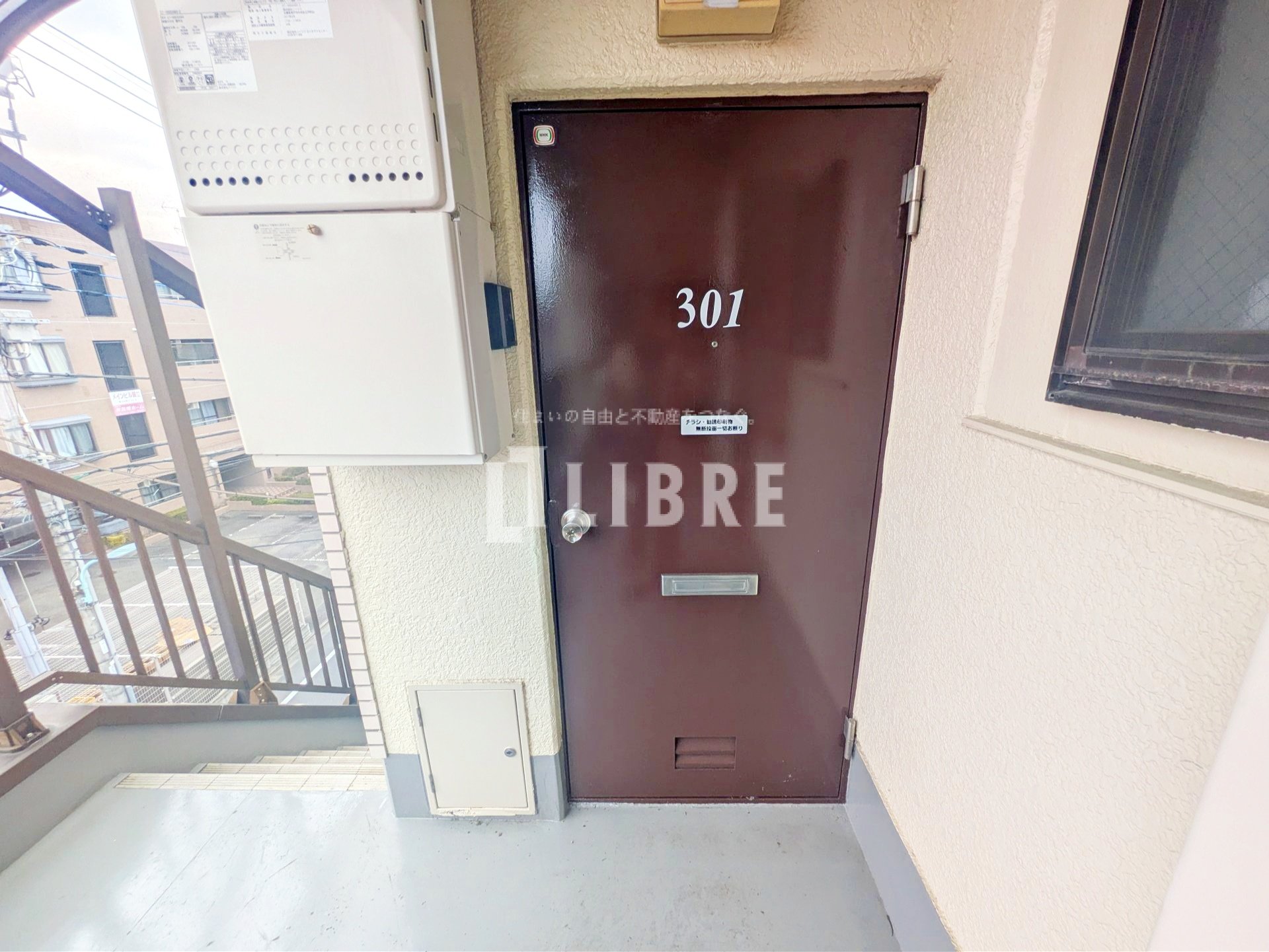建物エントランス