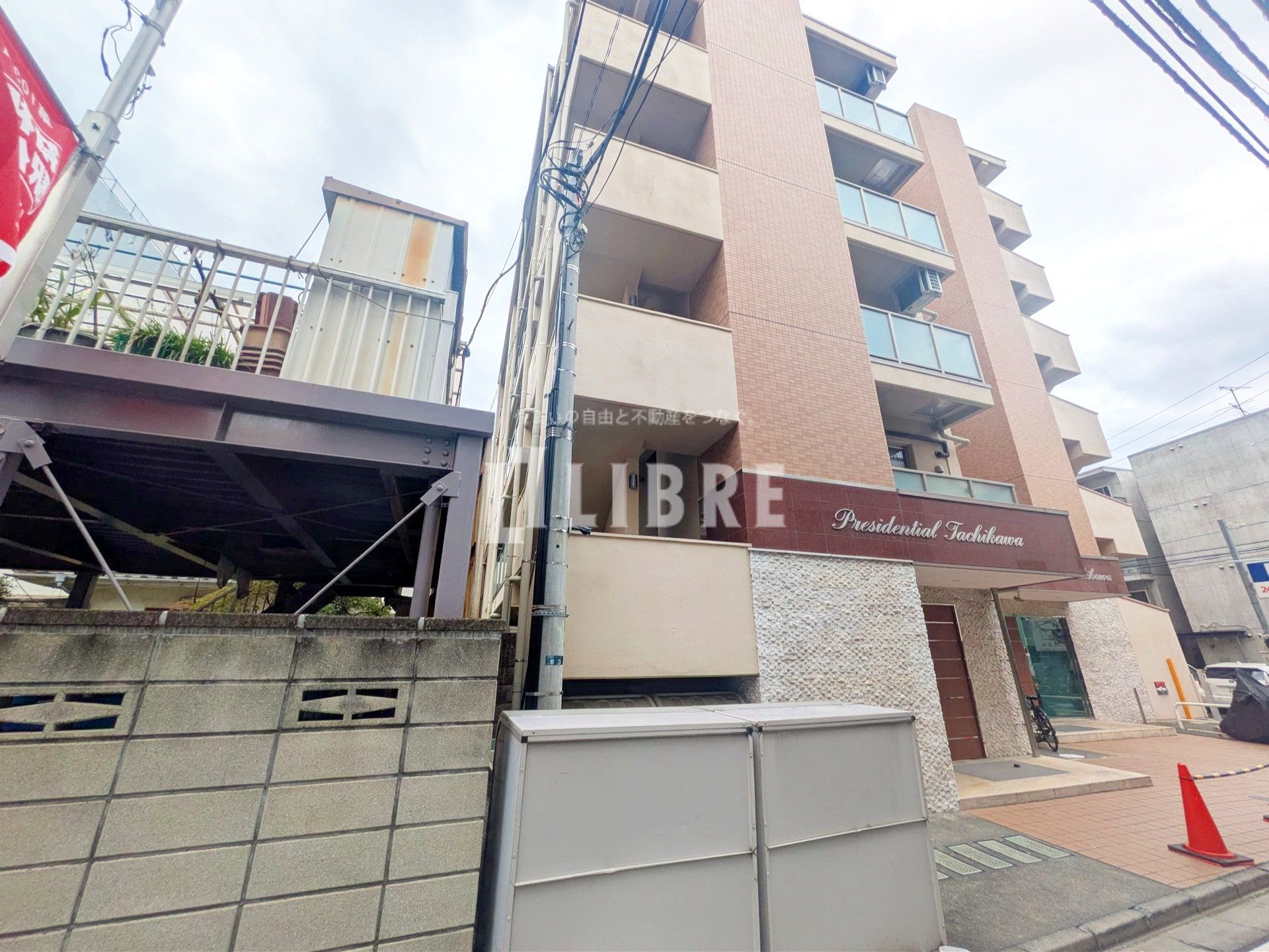 建物外観