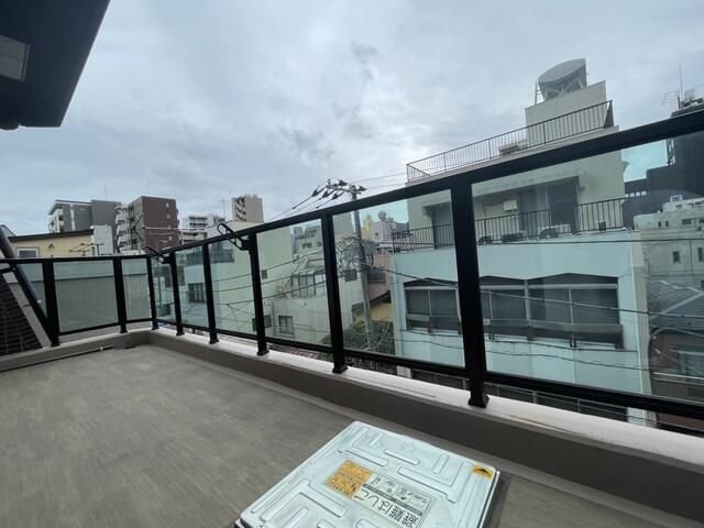 バルコニー