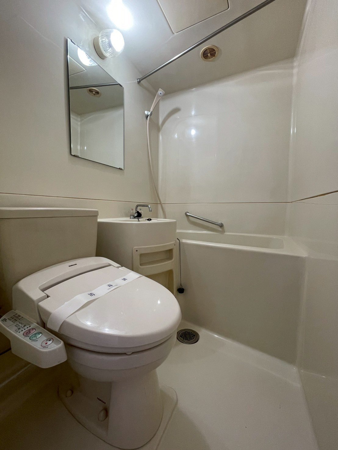 シャワールーム