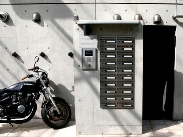 建物エントランス