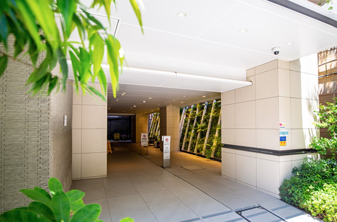 建物エントランス