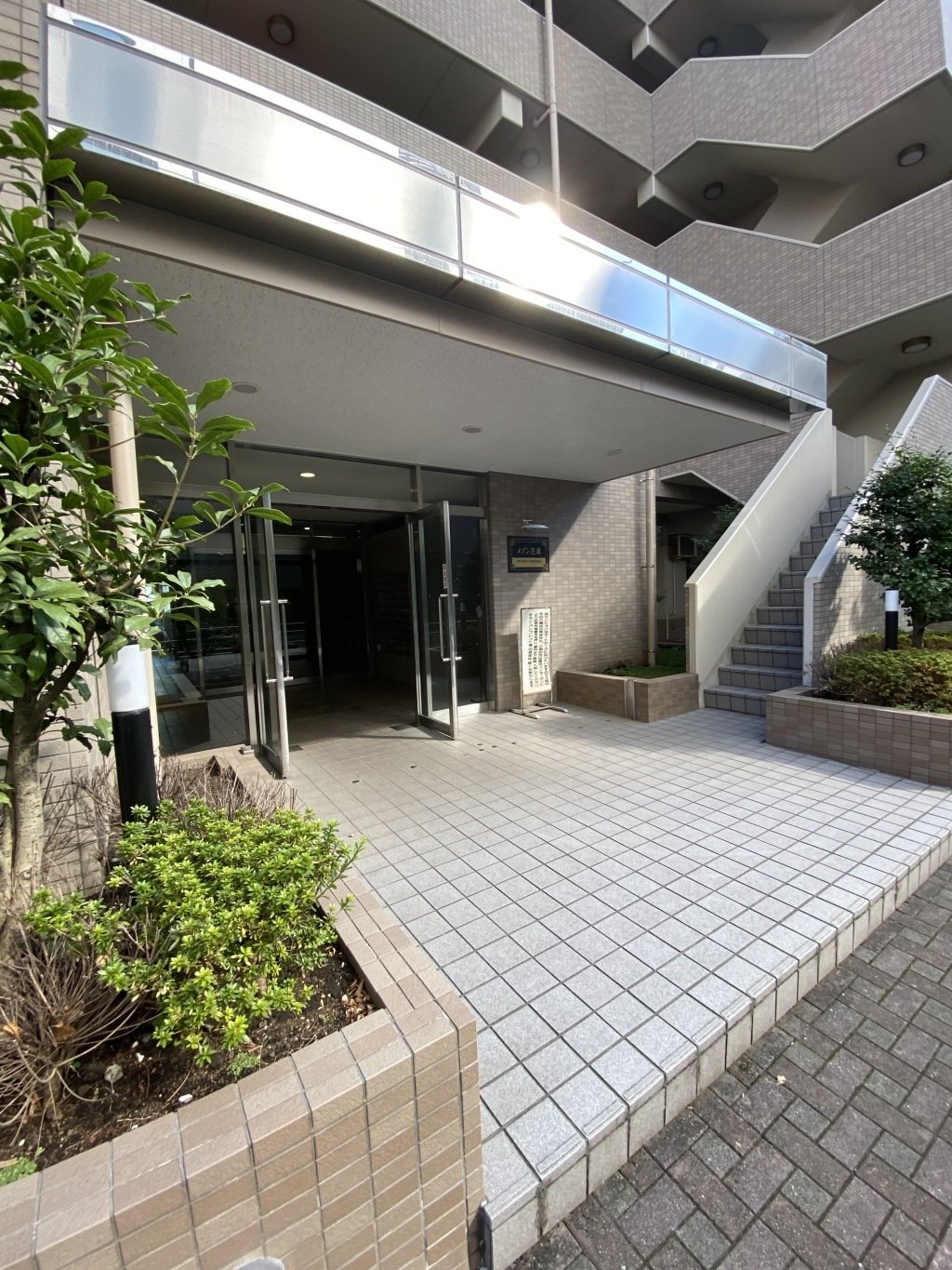 建物エントランス