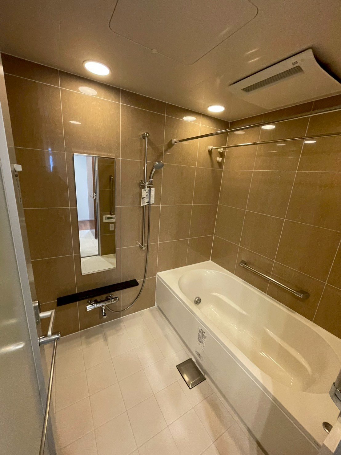 シャワールーム