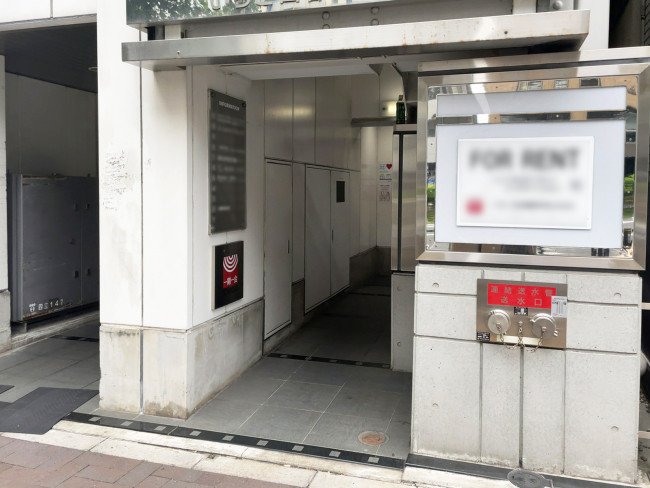 建物エントランス