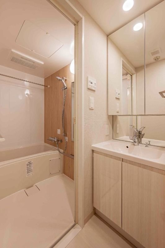 シャワールーム