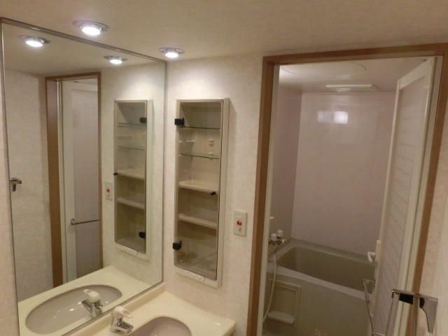 シャワールーム