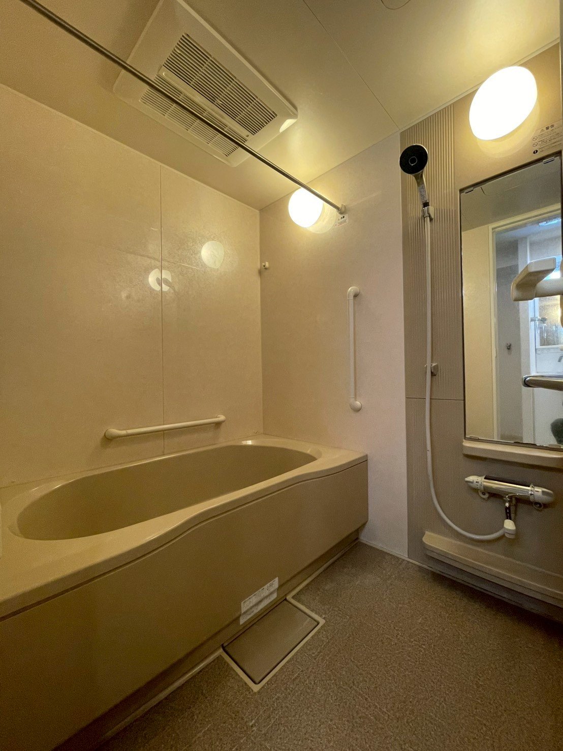 シャワールーム