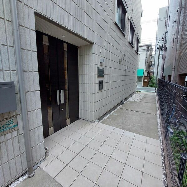 建物エントランス