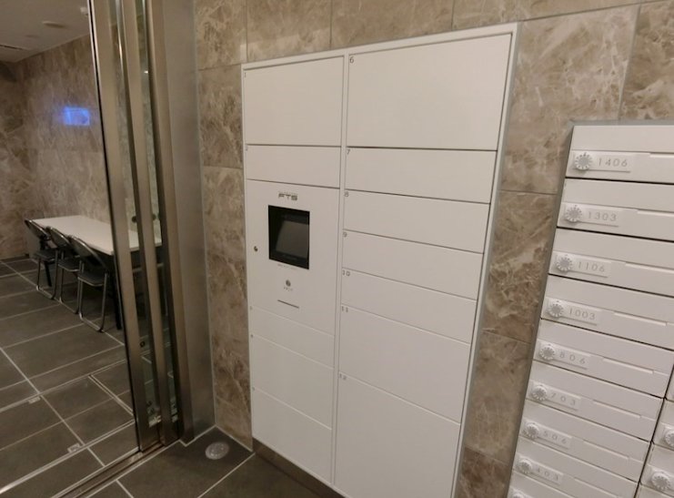 建物エントランス