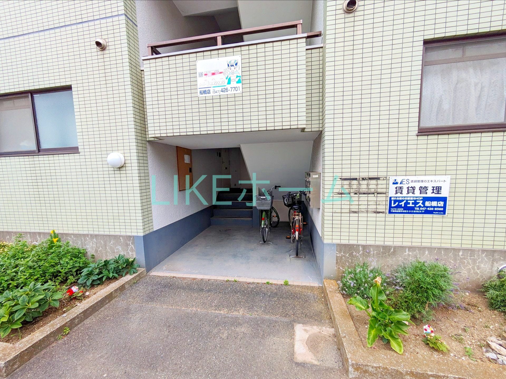 建物エントランス