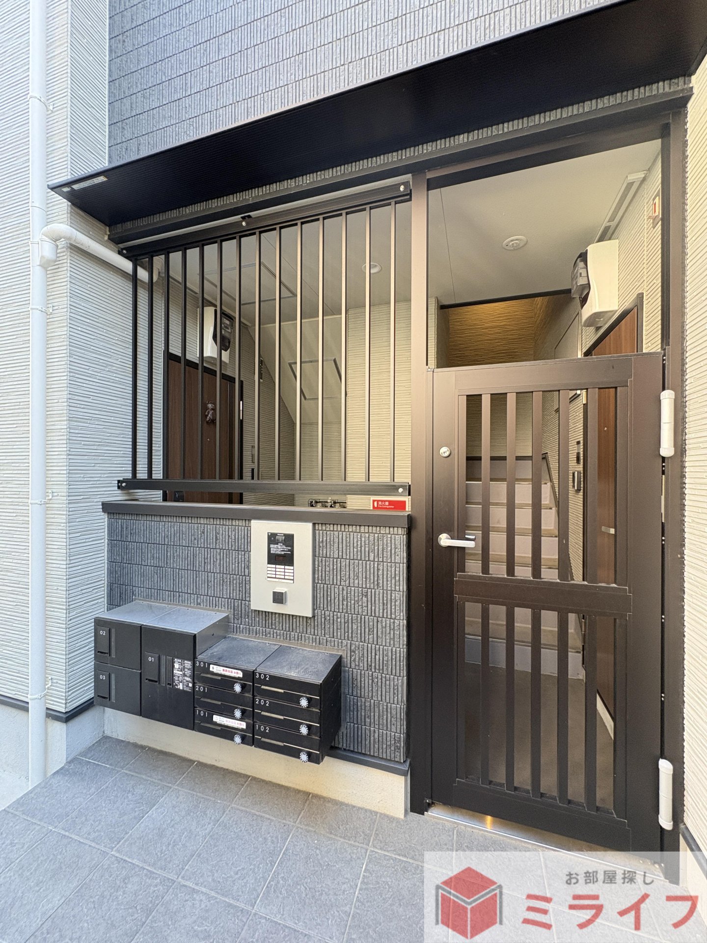 建物エントランス