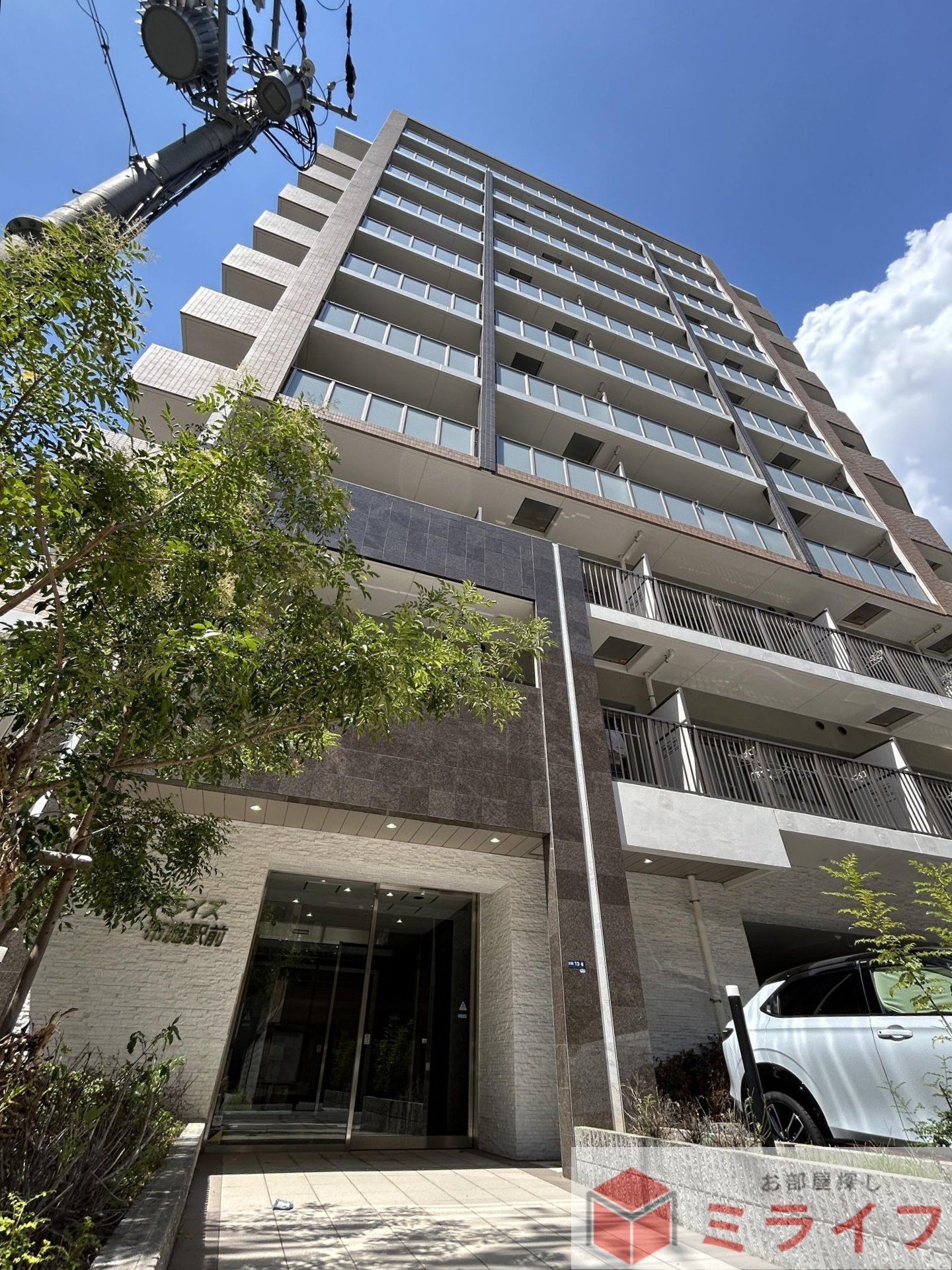 建物エントランス