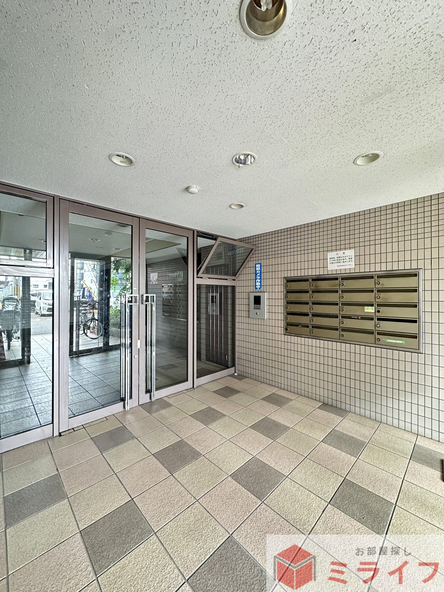 建物エントランス