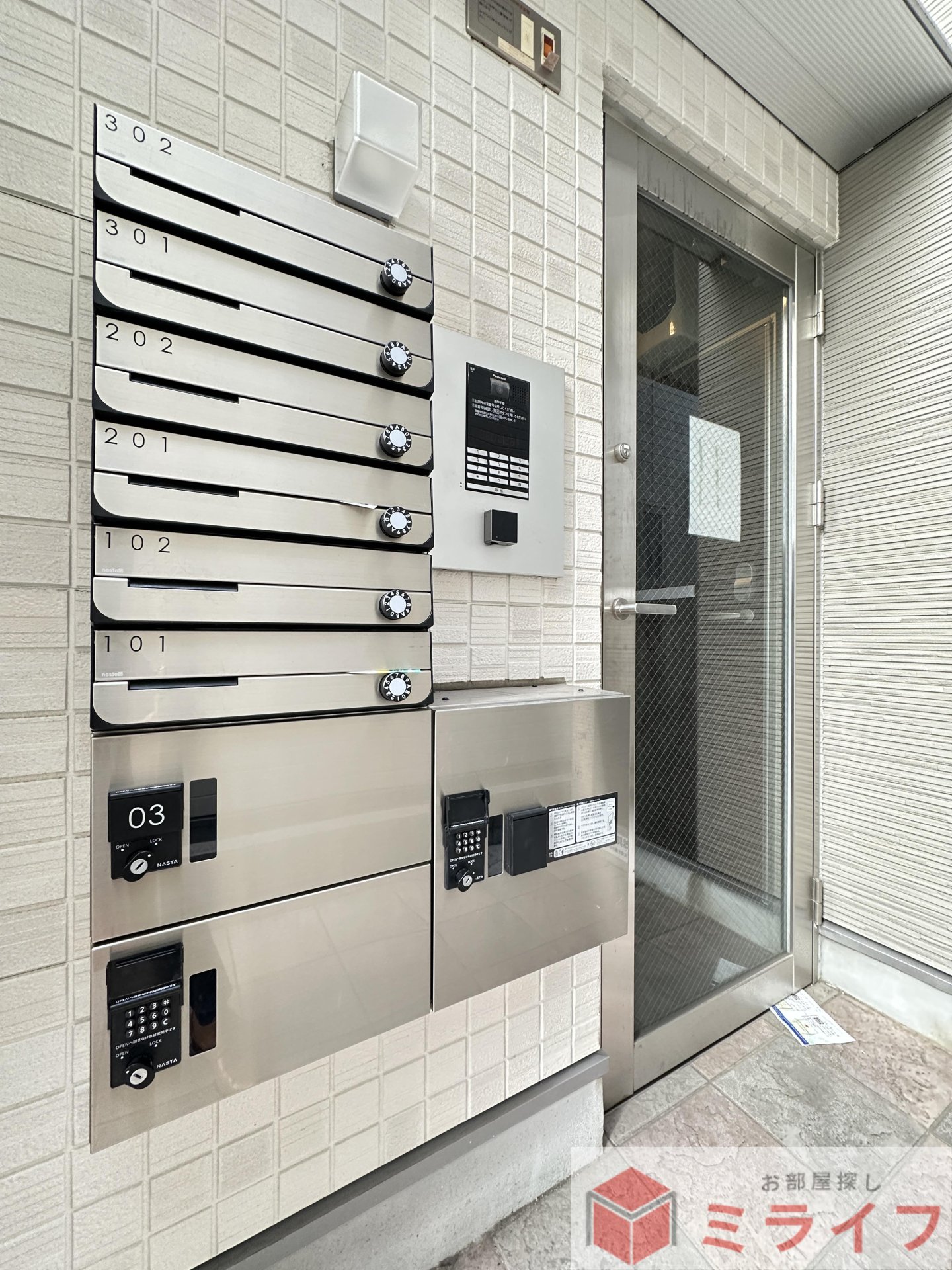 建物エントランス