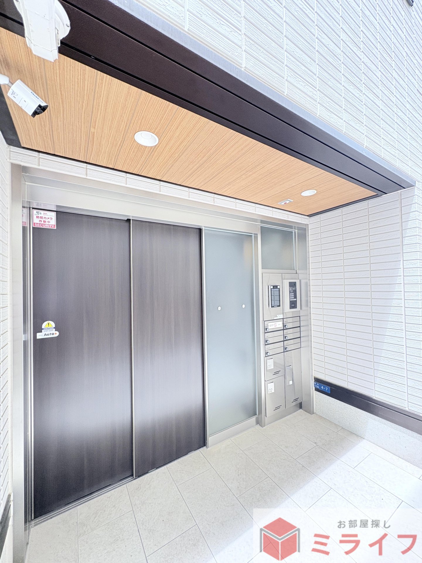建物エントランス