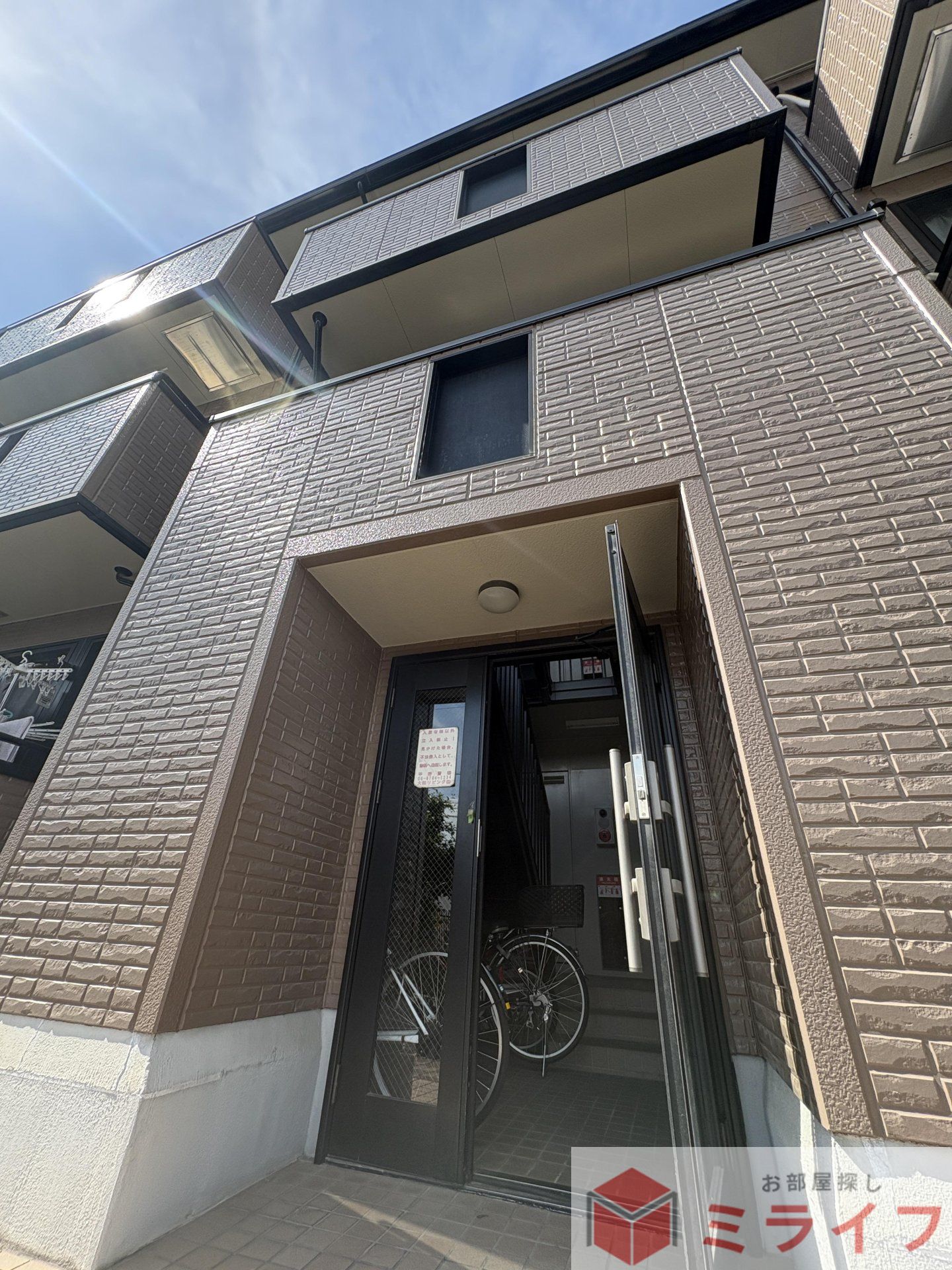 建物エントランス