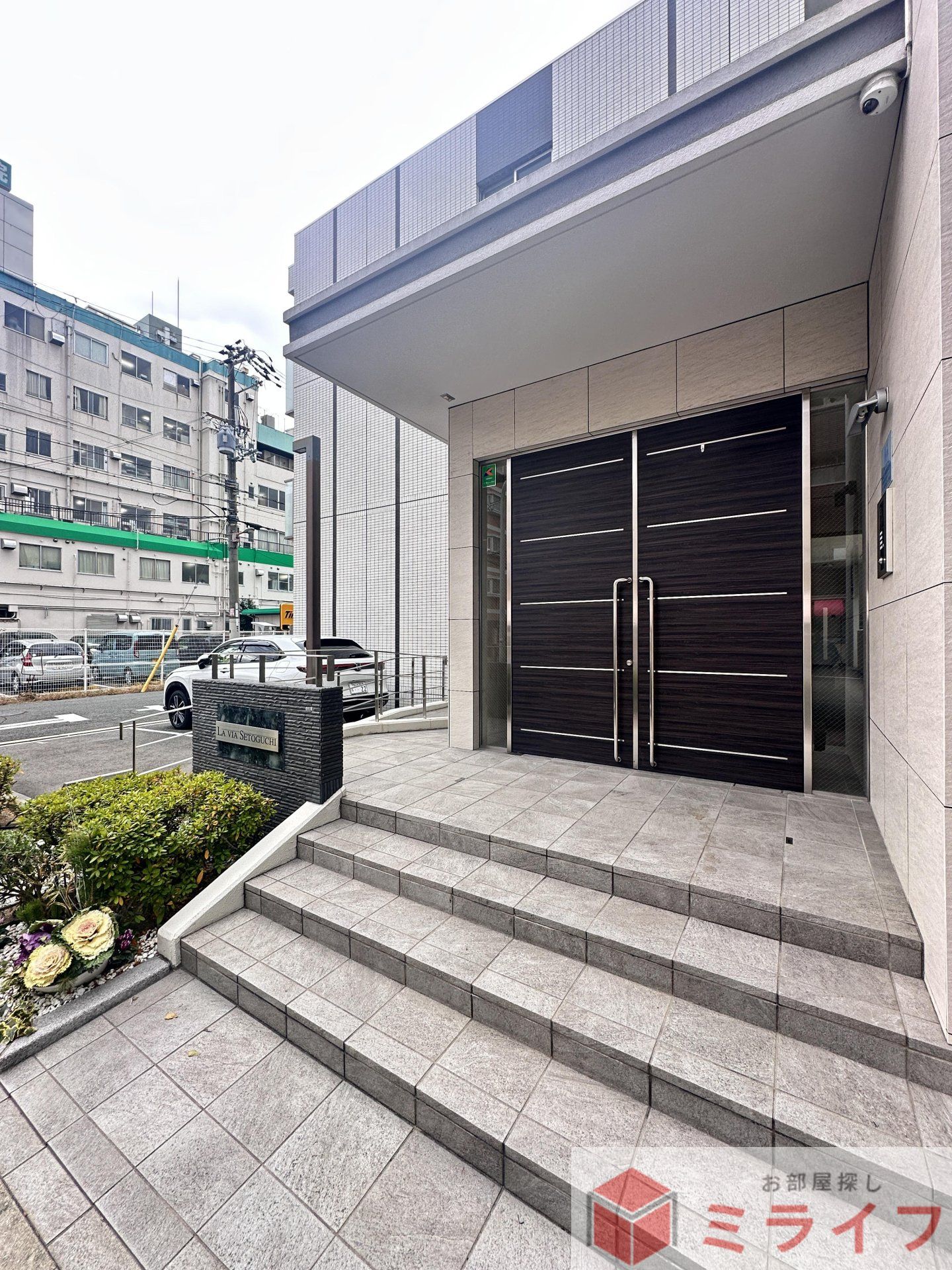 建物エントランス