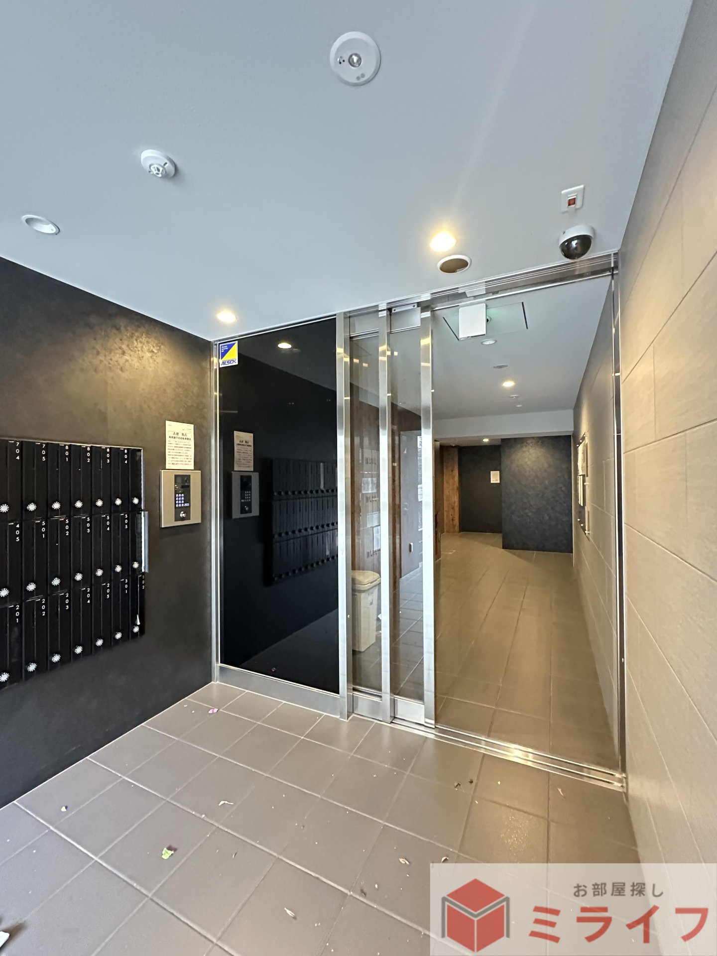 建物エントランス