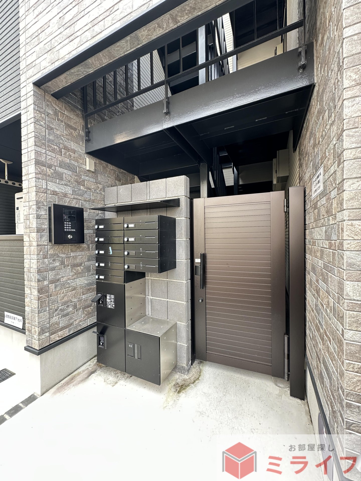 建物エントランス