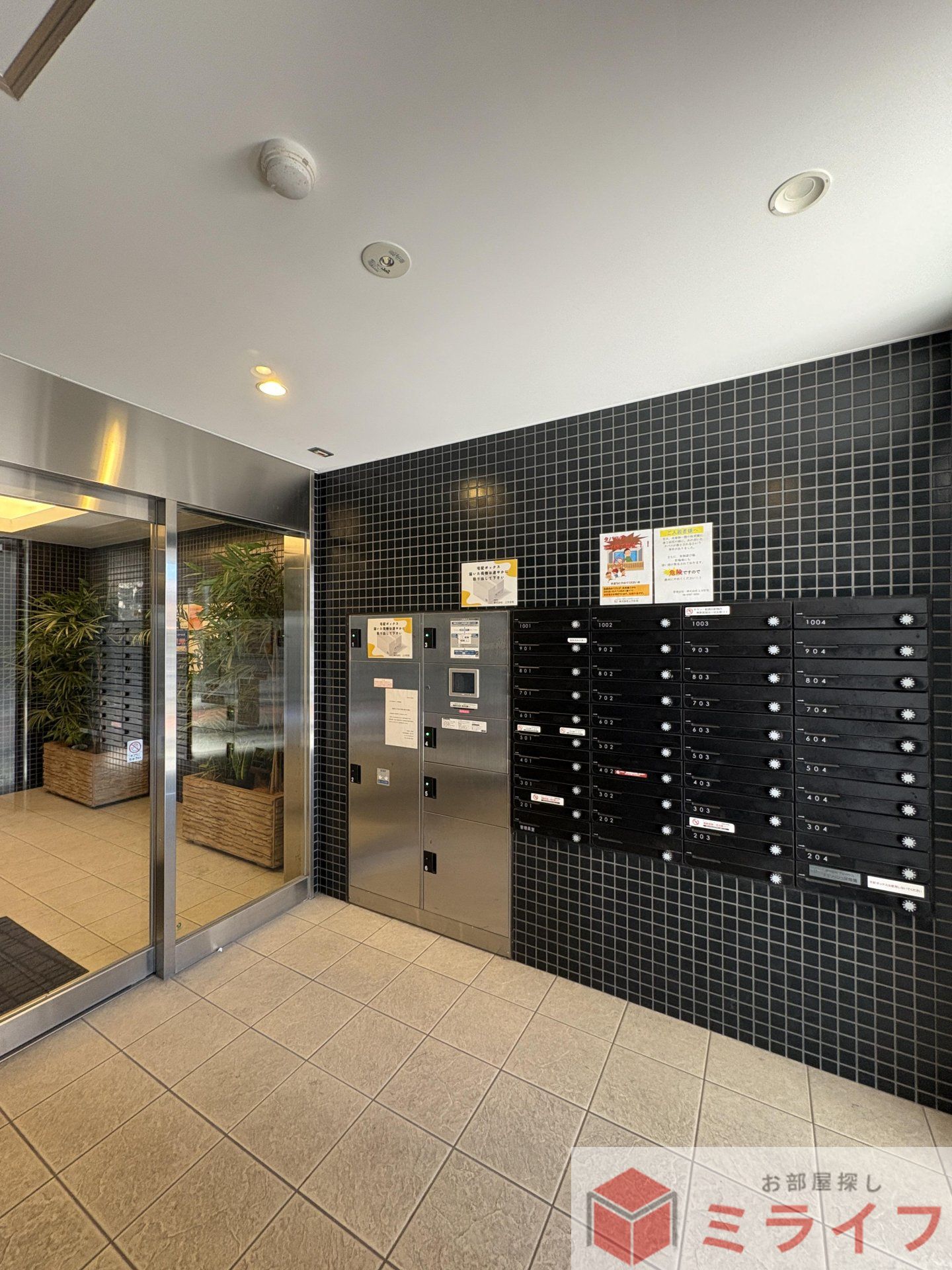 建物エントランス