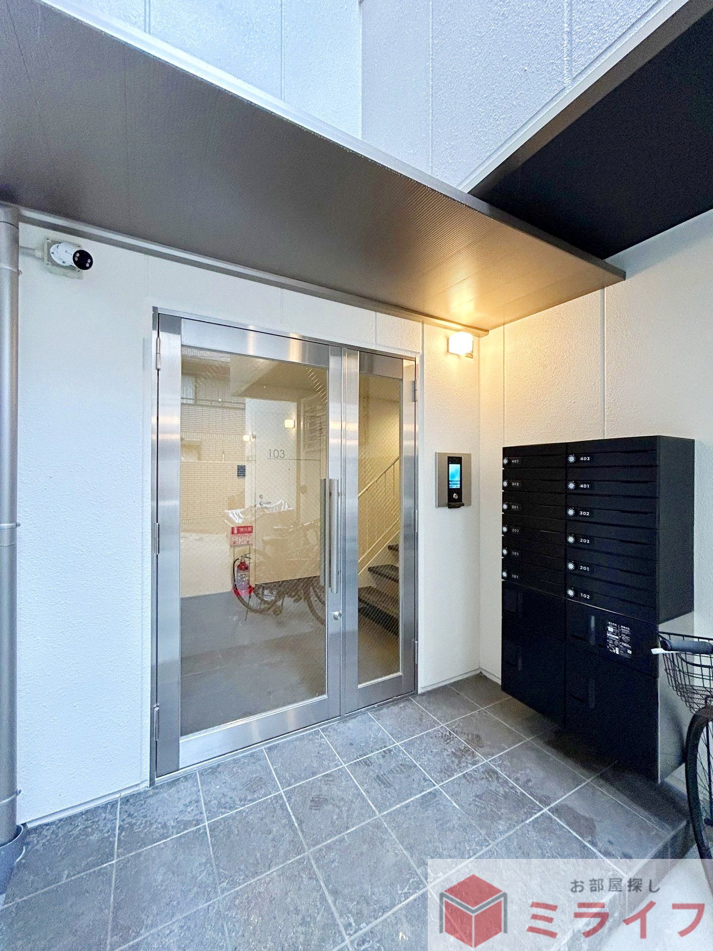 建物エントランス